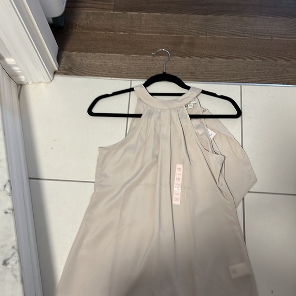 Brand new with tags petite extra small top from banana republic - Picture 3 of 3